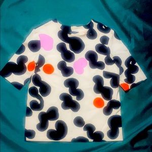 Black &White w/splash of pink and orange shirt!